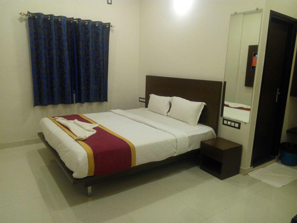 Hotel Grand Kubera Chikmagalūr Esterno foto