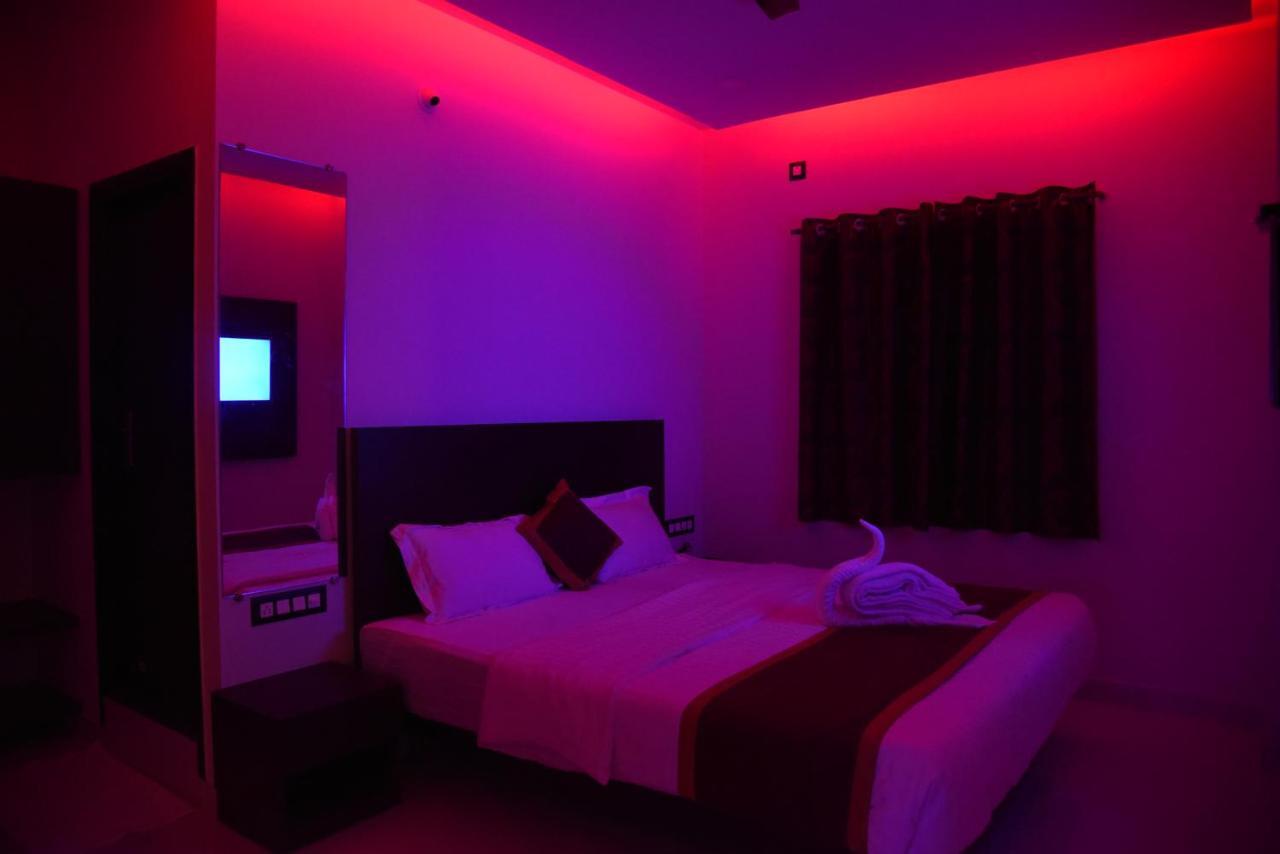 Hotel Grand Kubera Chikmagalūr Esterno foto
