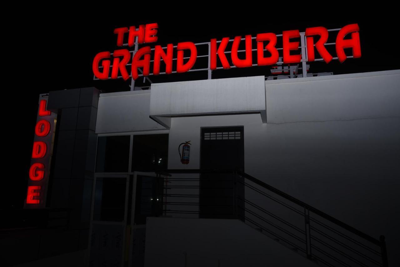 Hotel Grand Kubera Chikmagalūr Esterno foto